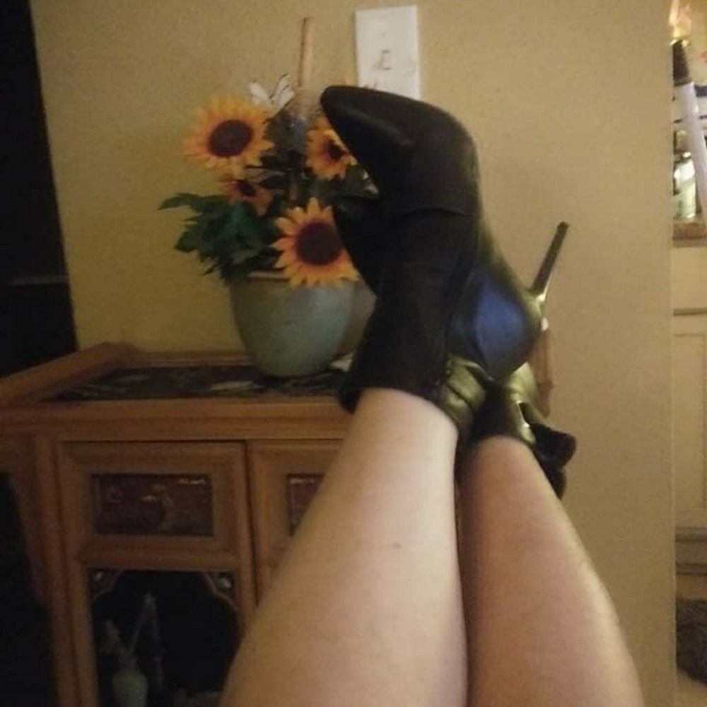 Cute Little black heel boots